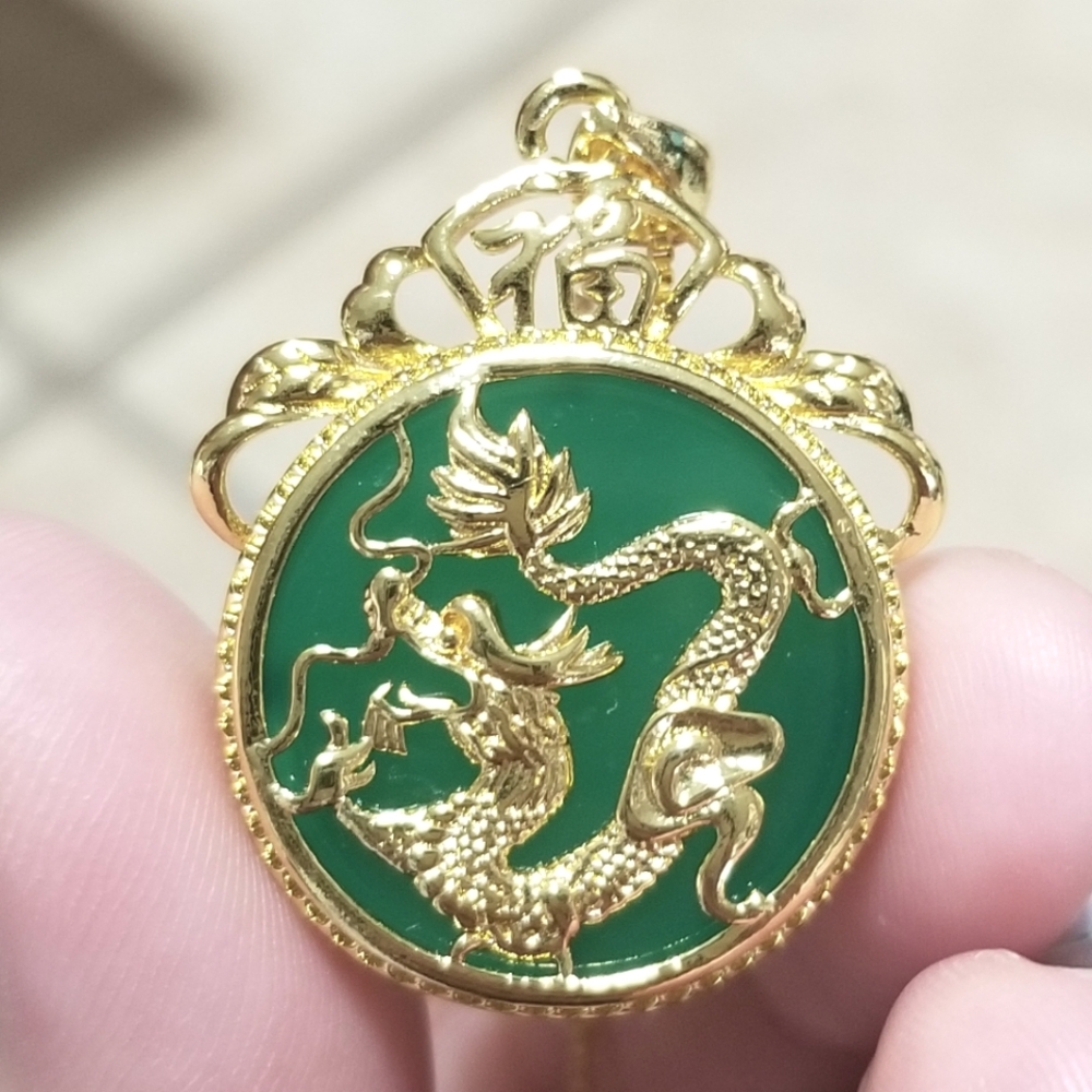 SJ Pearl Lucky Dragon Agate Pendant Necklace